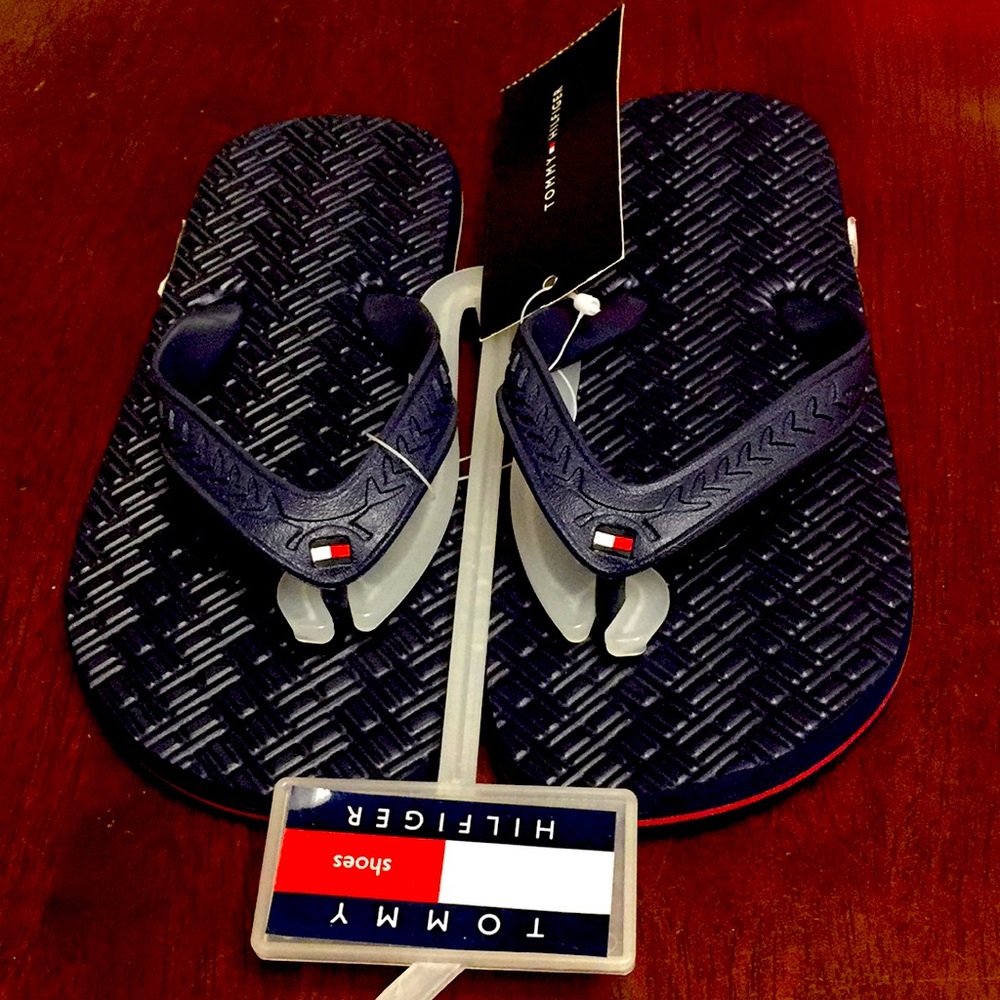 KIDS Tommy Hilfiger kids flip flops new size 12.
